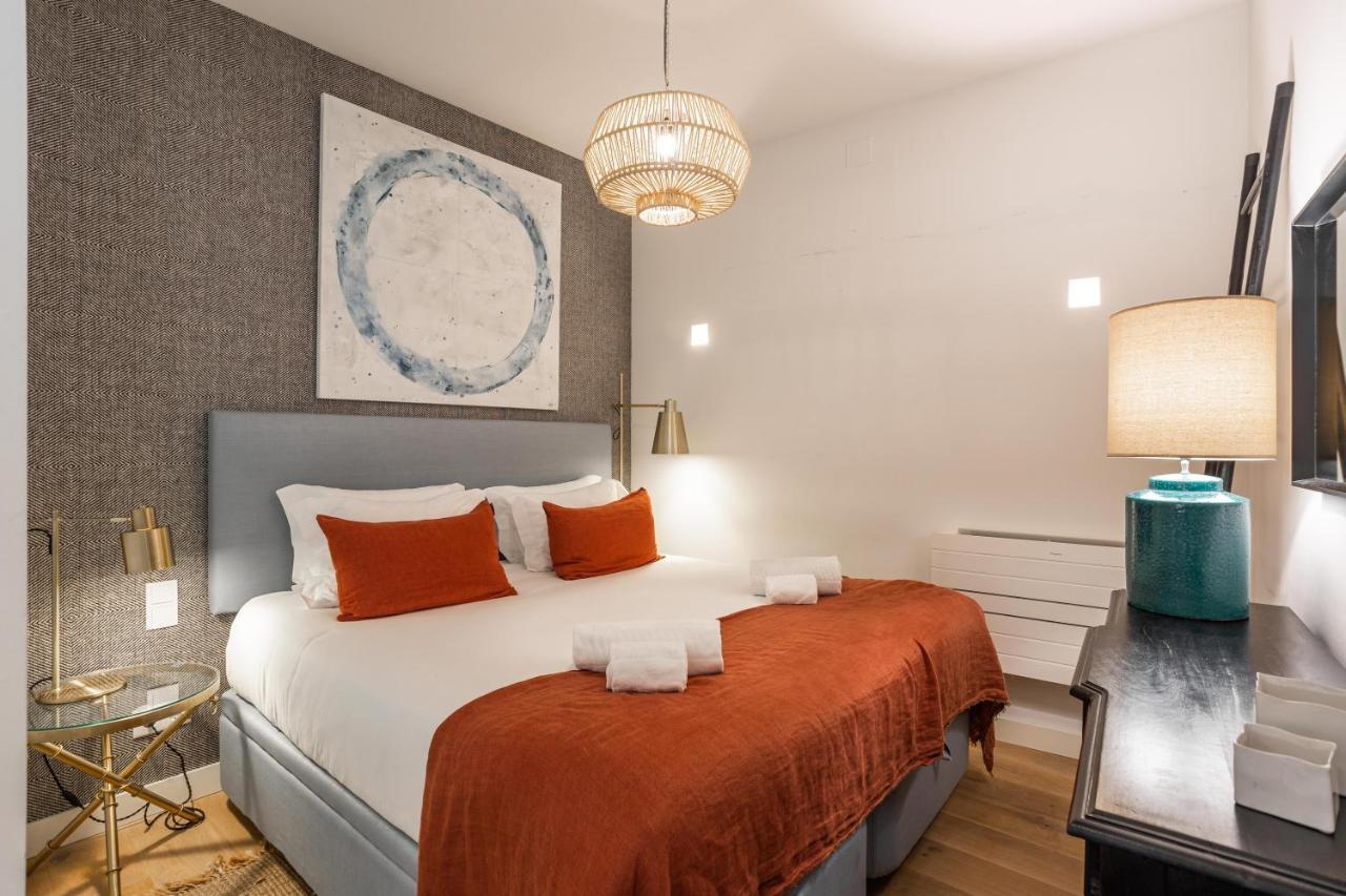 Chic Tailor Made Flat In Chiado Daire Lisboa Dış mekan fotoğraf