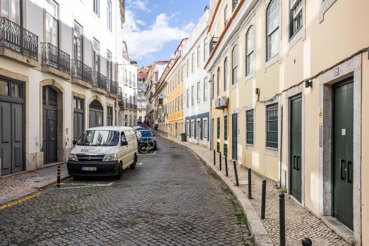 Chic Tailor Made Flat In Chiado Daire Lisboa Dış mekan fotoğraf
